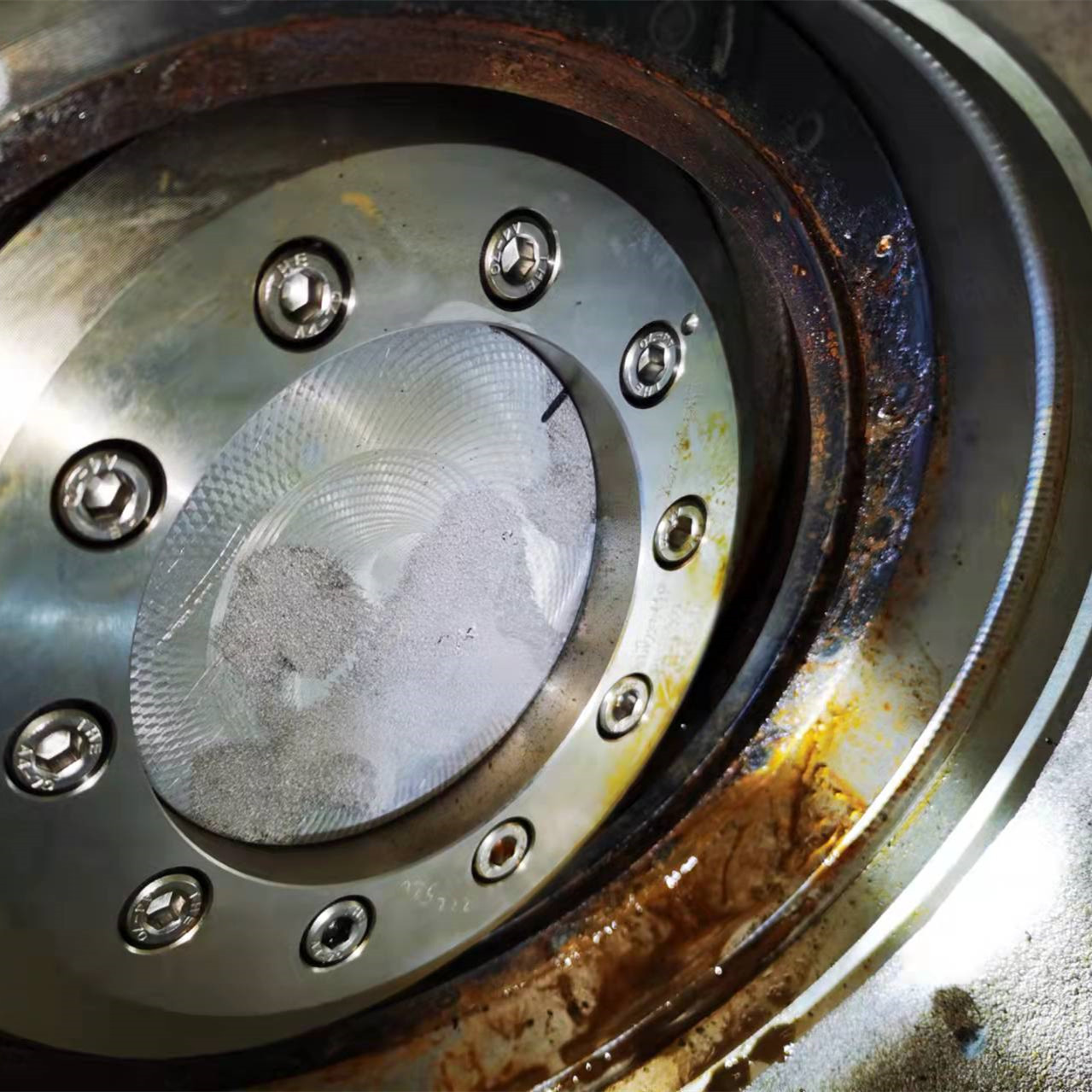 中海油江苏滨海LNG接收站现场维修